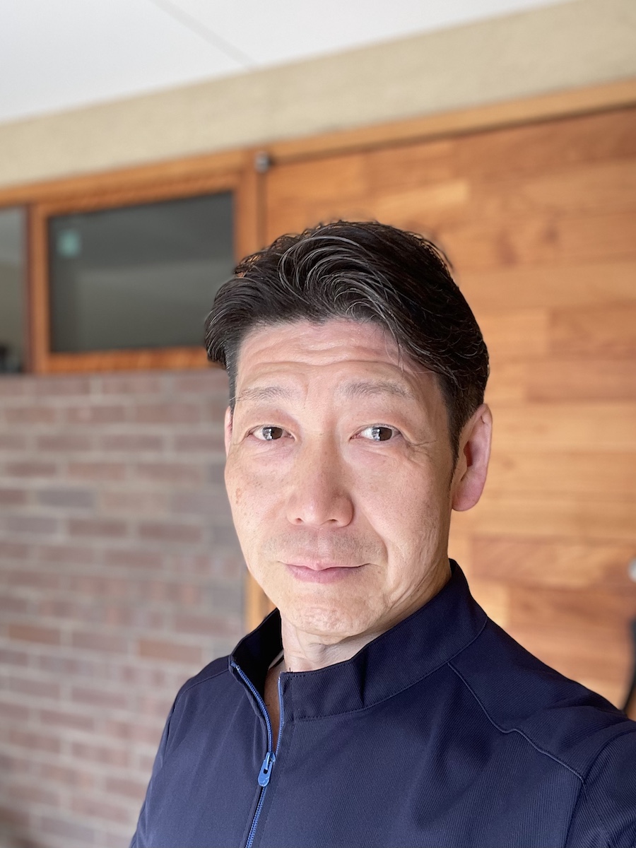 いじん